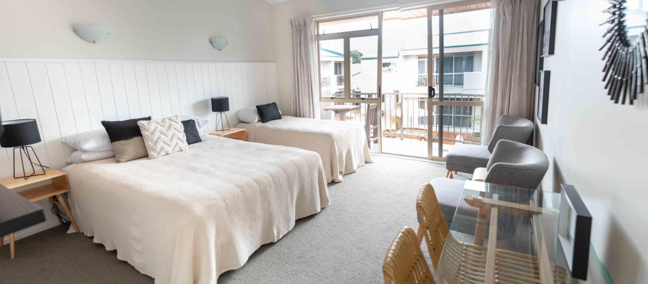 Raglan Sunset Motel And Conference Venue Экстерьер фото