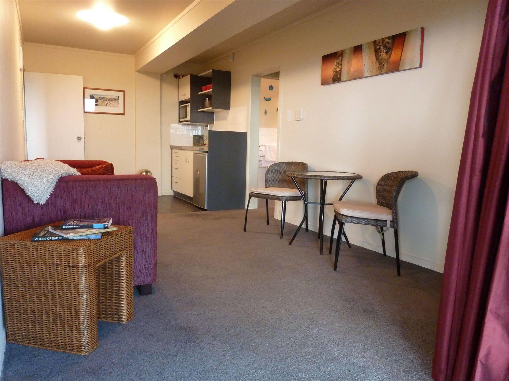 Raglan Sunset Motel And Conference Venue Экстерьер фото