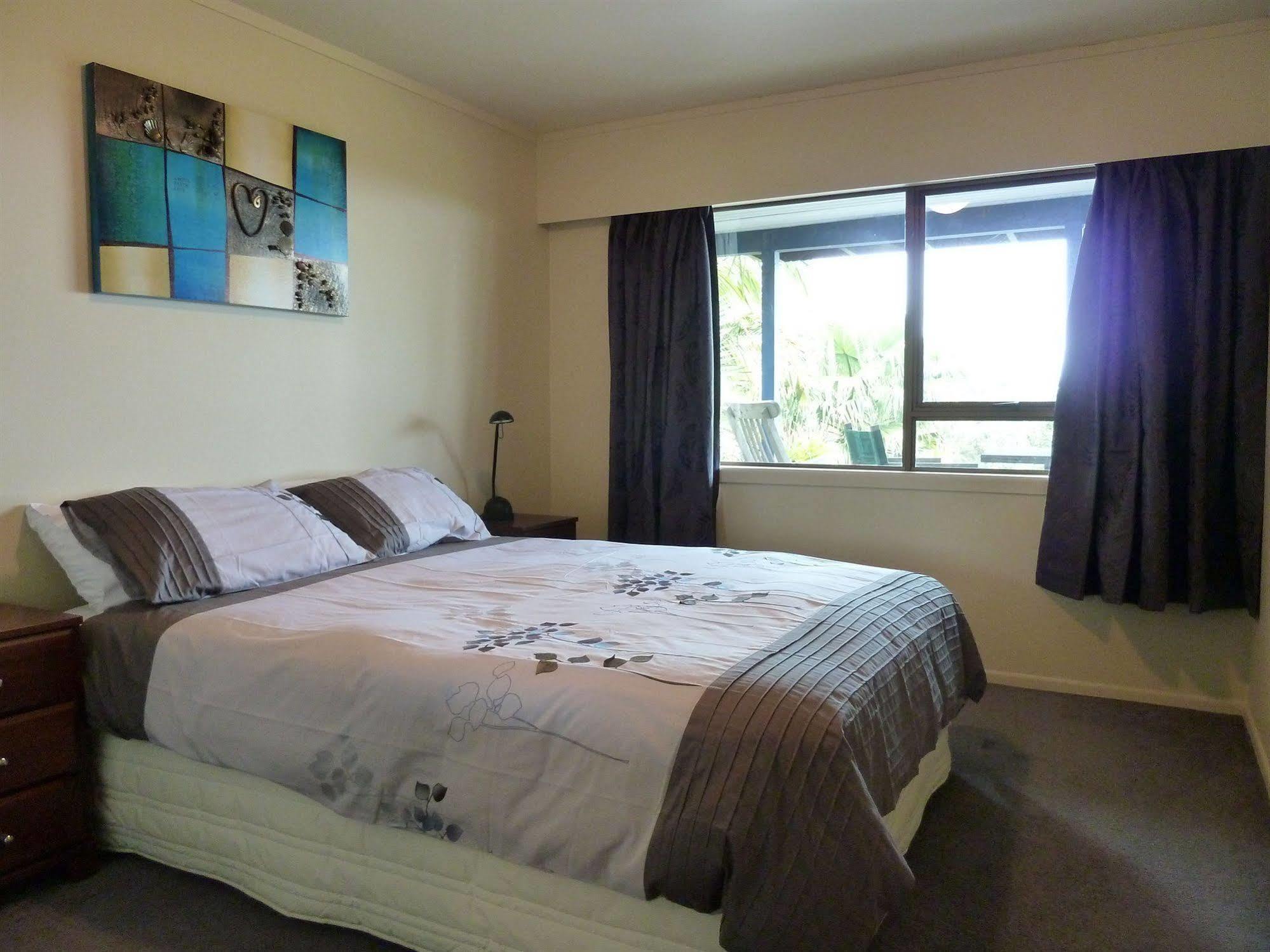 Raglan Sunset Motel And Conference Venue Экстерьер фото
